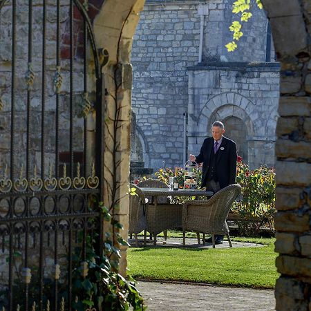 Hazlewood Castle & Spa Tadcaster Buitenkant foto