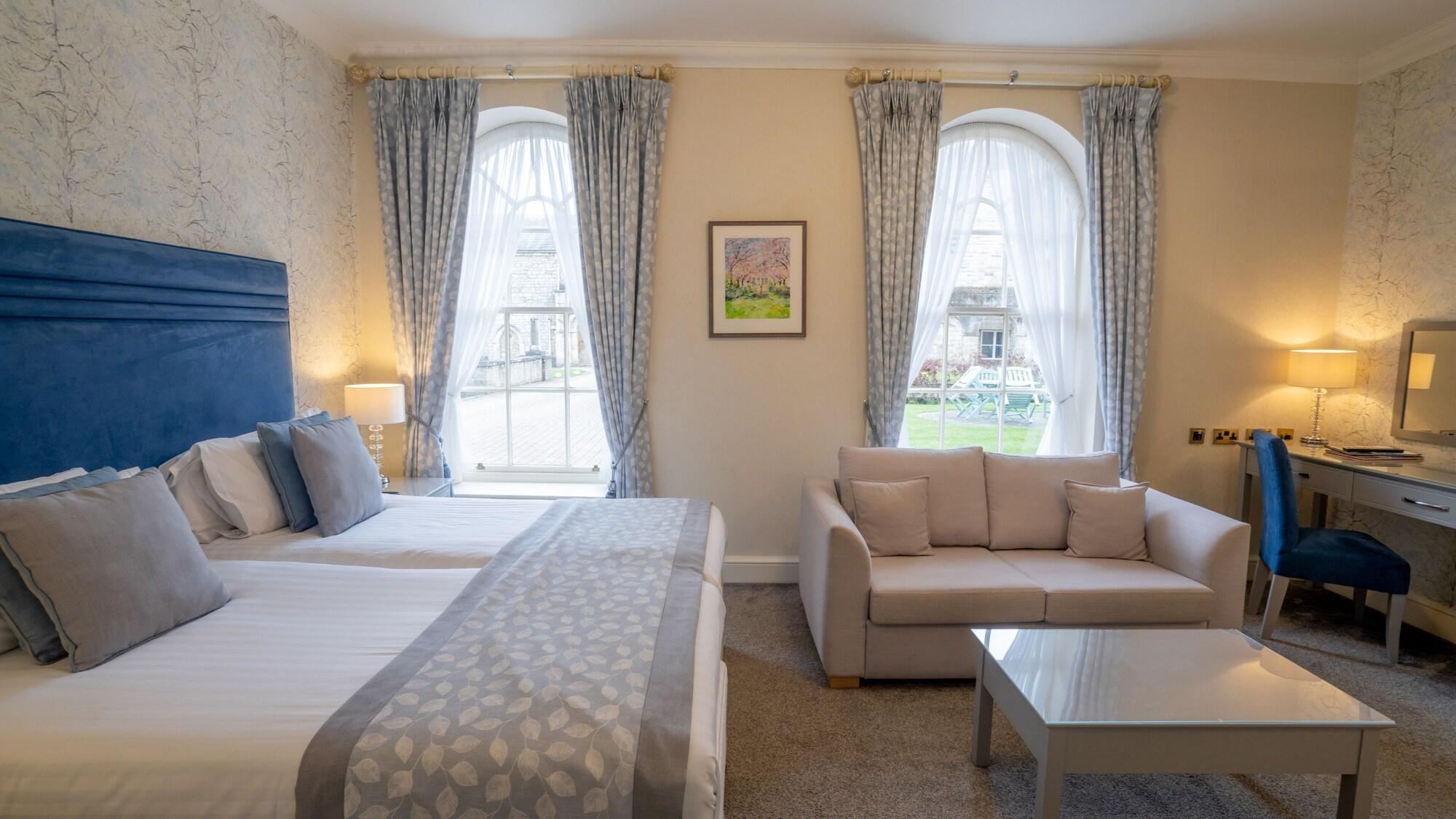 Hazlewood Castle & Spa Tadcaster Buitenkant foto